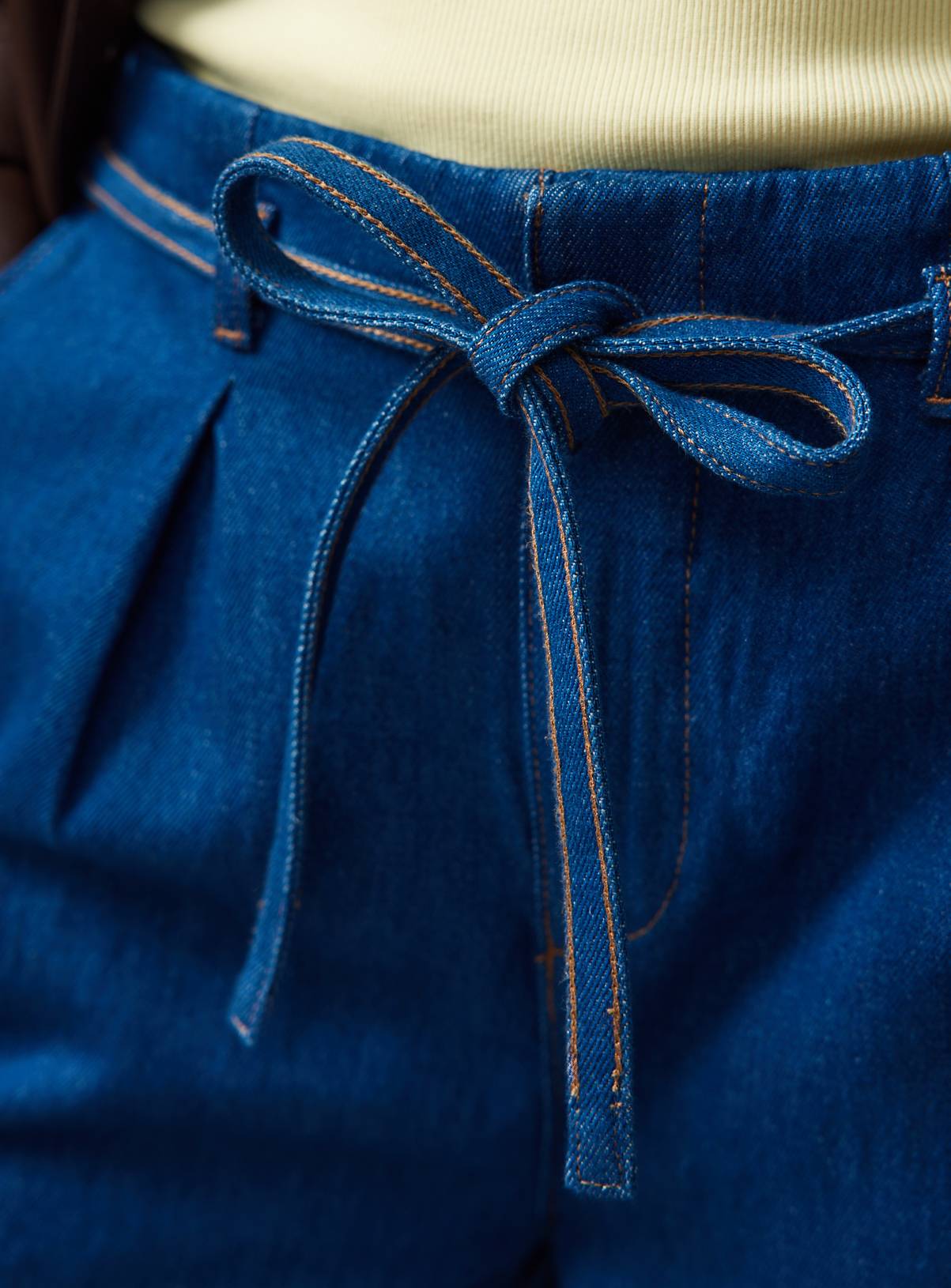 Bright Blue Denim Belted Relaxed Flare Jeans 6R - Image 3